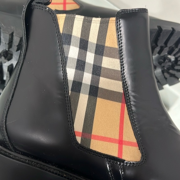 Burberry Runway Extension Allostock Chelsea Boot Black size 38 - Picture 14 of 14